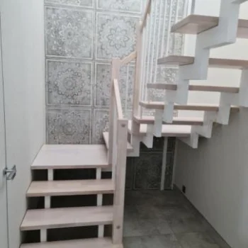 лестница из металла